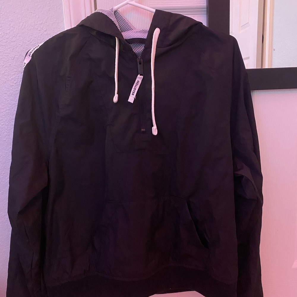 hollister windbreaker